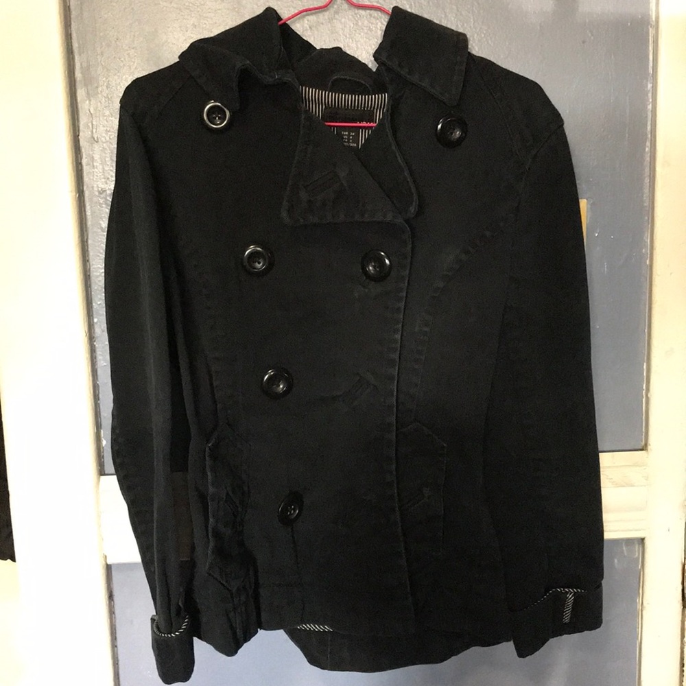 🔥LAST CALL🔥 Gone July 1st ‼️ H&M jacket